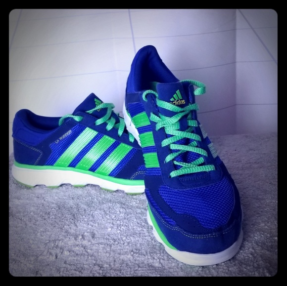 adidas Shoes - 👟❣ADIDAS LA RUNNER SIZE 9